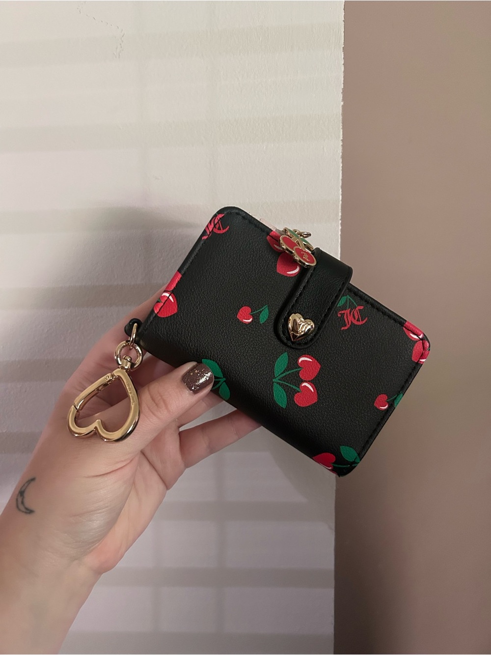 Juicy Couture | black cherry printed wallet